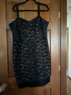 Black Lace Overlay Sleeveless Cocktail Dress Torrid size 16
